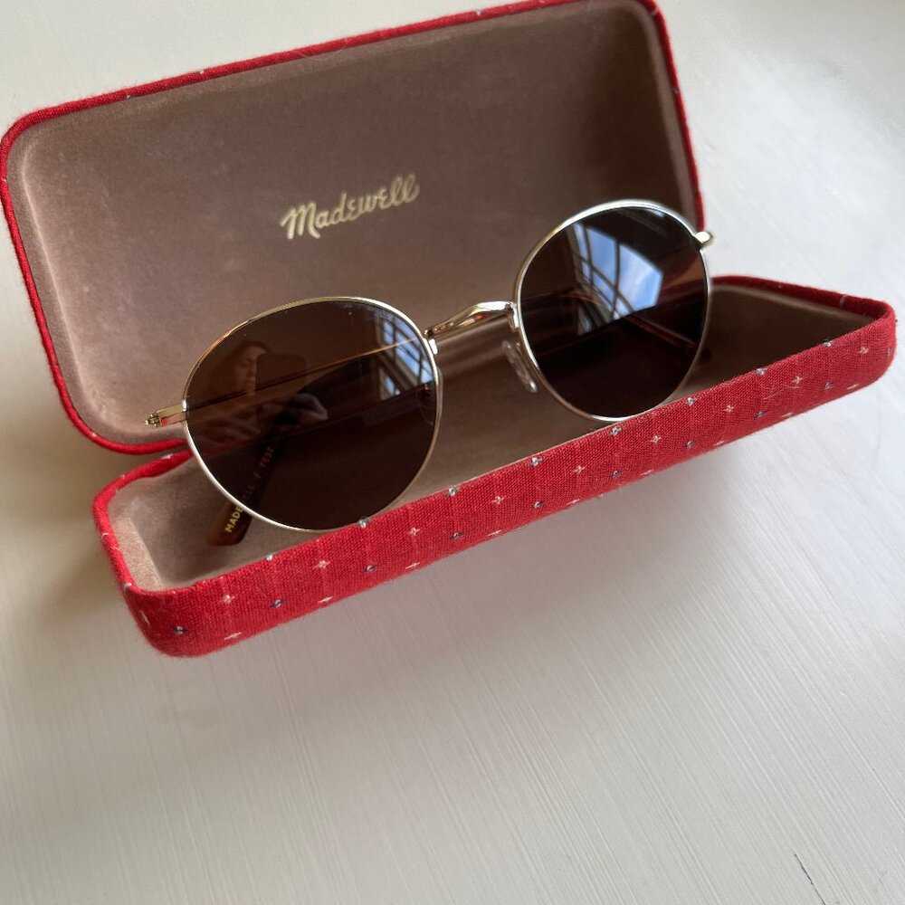Madewell Aviator Sunglasses - Excellent Condition
